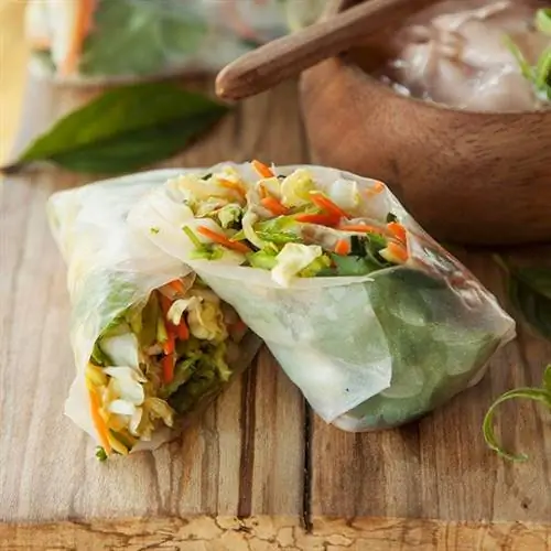 Спринг-ролл с лаймовым айоли