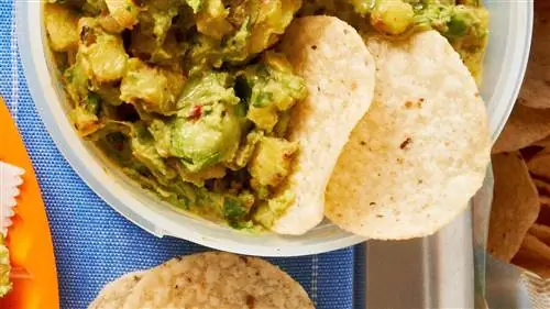 Гуакамоле с дымчатым ананасом