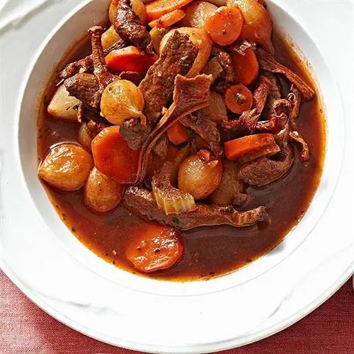 Ночь недели Boeuf Bourguignon