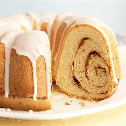 Эффектное кольцо с корицей и миндалем