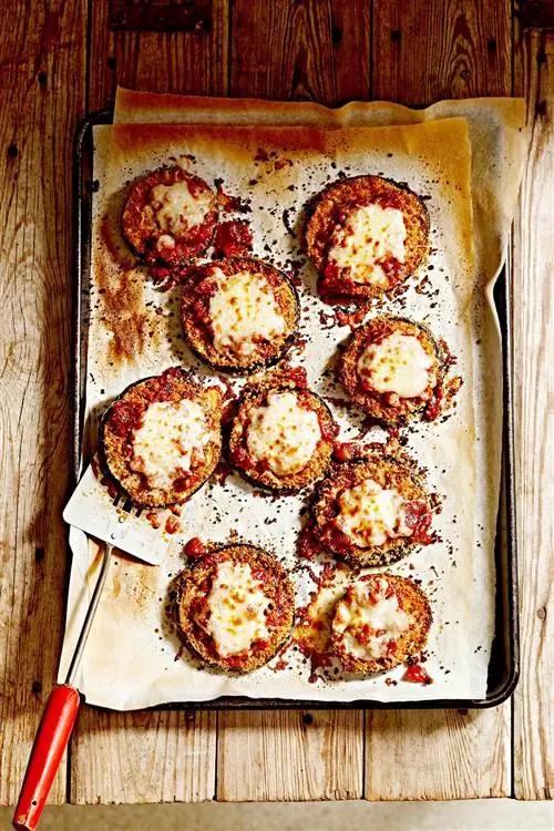 Запеченный баклажан с пармезаном