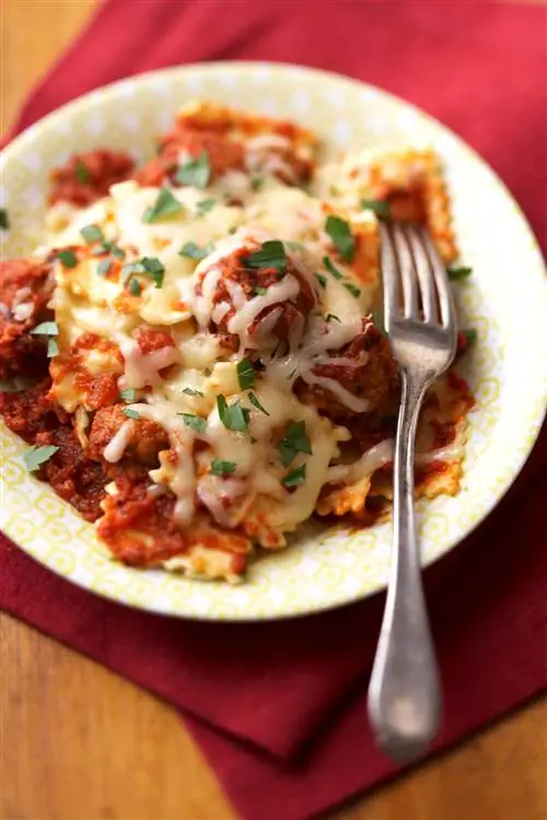 Сочные равиоли с фрикадельками