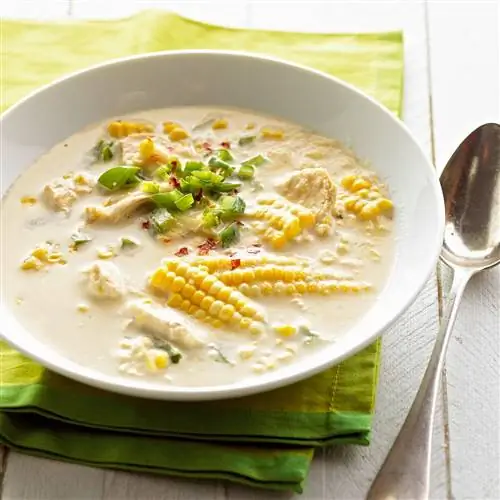 Свежая кукуруза и куриный суп