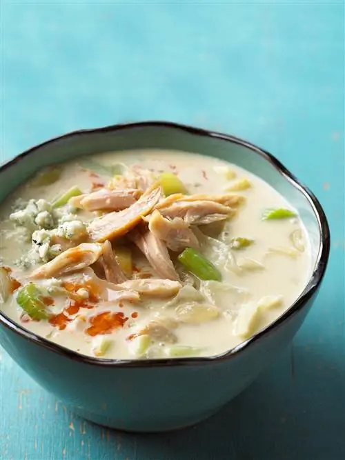 Куриный суп с буйволиным мясом