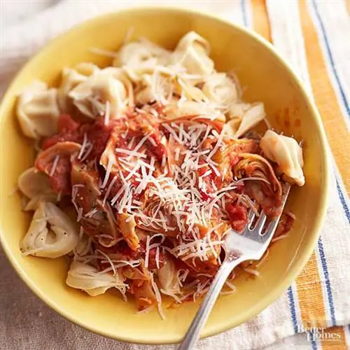 Паста с чесноком и артишоками