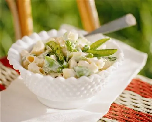 Салат из горошка и макарон