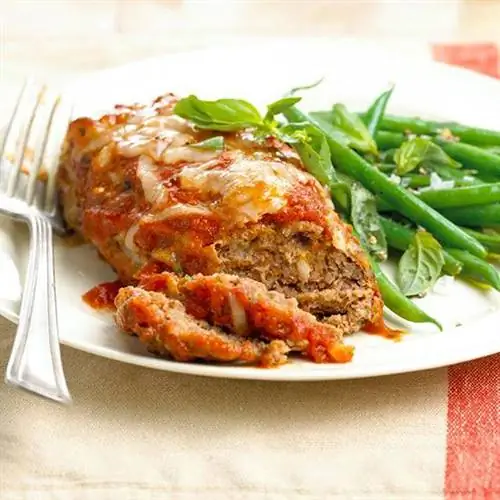 Мини мясные рулетики с зеленой фасолью