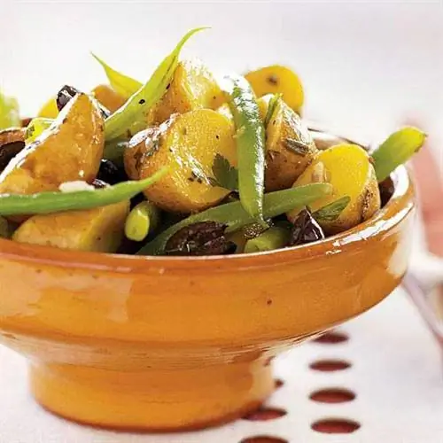 Теплый картофельный салат с пальчиками