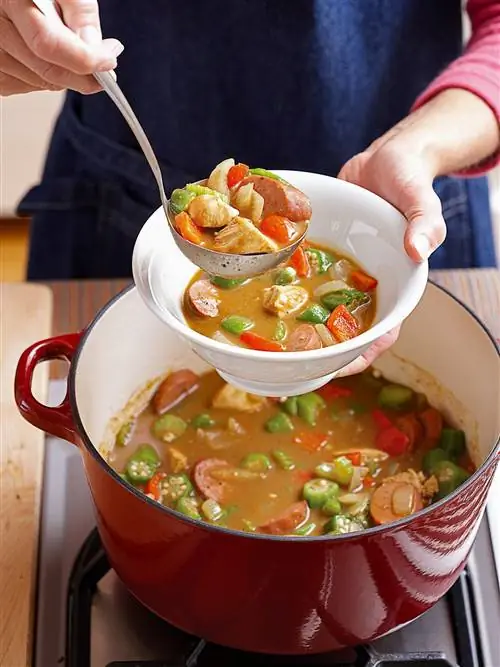 Гамбо с курицей и сосисками