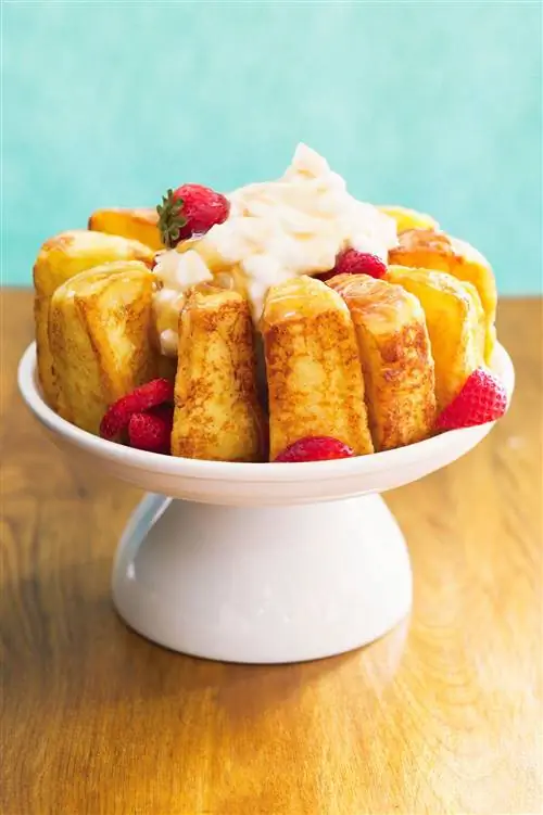 Французский тостовый торт с едой ангела