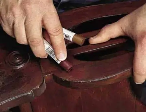 Как исправить царапины на мебели - мелок