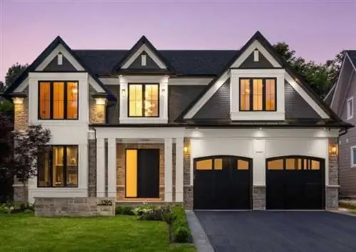 Custom Homes - классический индивидуальный дом
