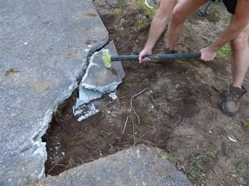 удаление старого бетона вручную