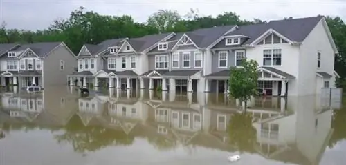 Защищает ли ваша страховка вас от стихийных бедствий - наводнение
