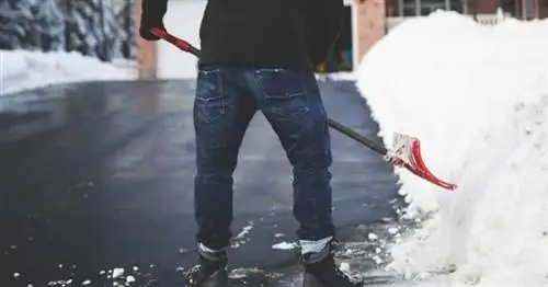 Наведите порядок: уход за подъездной дорогой в холодную погоду