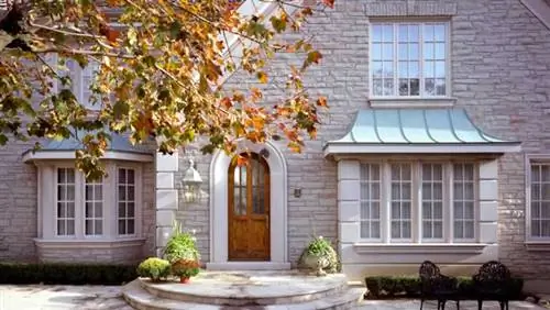 каменный дом снаружи