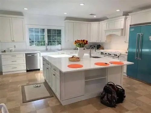 столешница кухонного острова