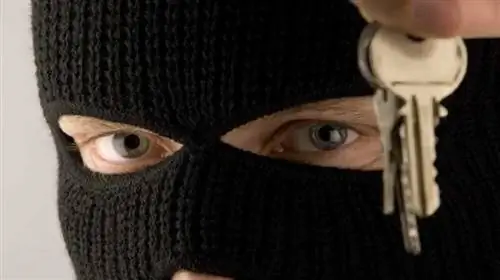 Где лучше всего спрятать запасной ключ Где лучше всего спрятать запасной ключ