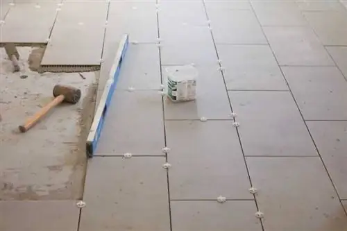 укладка напольной плитки