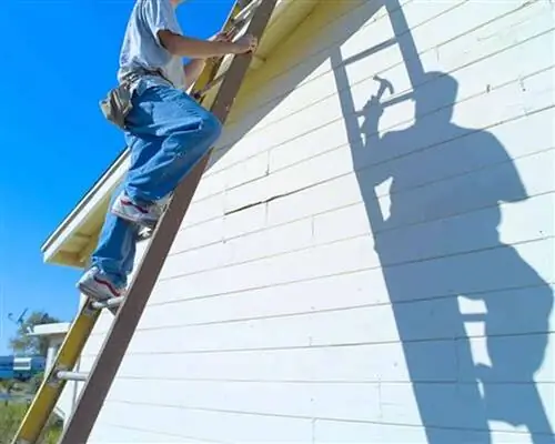 Инструменты, которые должен иметь каждый подрядчик по кровельным работам - лестница