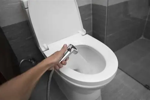 вытащить шланг