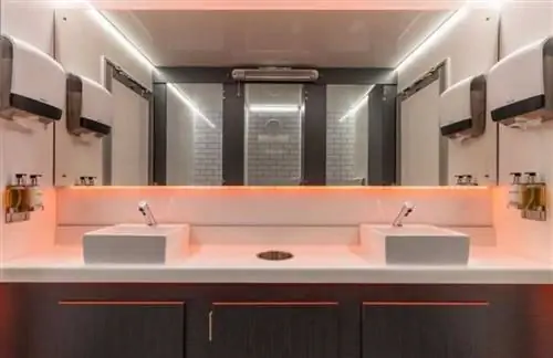 роскошный интерьер туалета