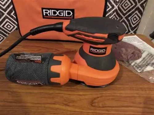 Лучшая эксцентриковая шлифовальная машина - Ridgid r2601