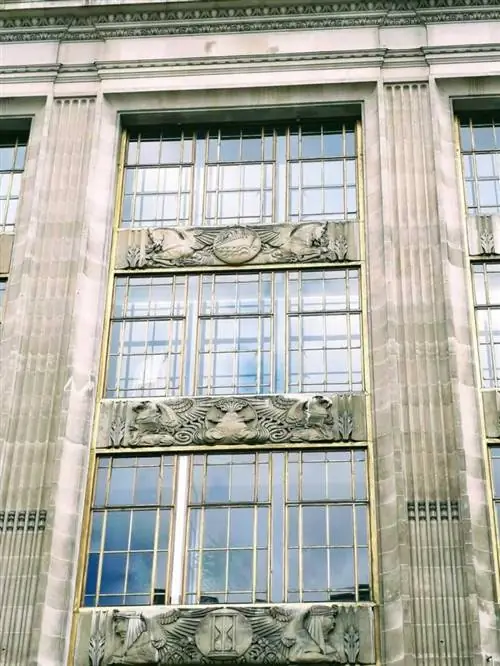 Всё, что вам нужно знать о стиле ар-деко и окнах, которые его создали