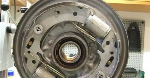 Различные типы тормозных систем - пружинный тормоз