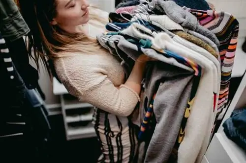 4 идеальных совета, как спрятать сезонный летний гардероб