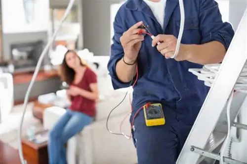 5 способов определить, требует ли ваш офис обслуживания электрооборудования