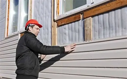 Это необходимые инструменты для сайдинга своими руками