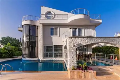 Выгодные районы для покупки недвижимости в Анталии - роскошная вилла