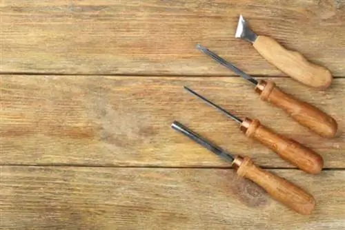 Необходимый инструмент, который должен быть у каждого мастера - набор долот.