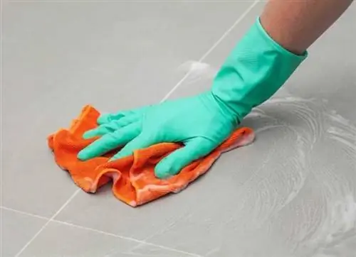 Как ухаживать за плиткой: чистка