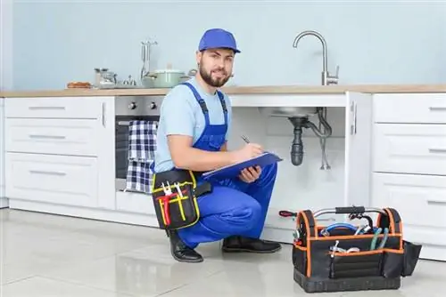 5 главных вещей, которые следует проверить перед тем, как нанять сантехника