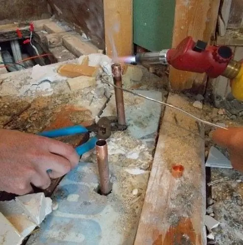 Пайка фитингов для медных труб - этап пайки 2