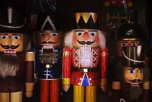 Краткая история Щелкунчиков