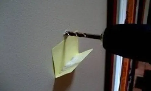 Содержит опилки и мусор от сверла - Sticky Note Dust