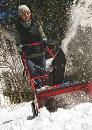 Работа со снегом и льдом - воздуходувки