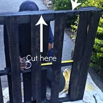 Скамья из поддонов своими руками - в сборе