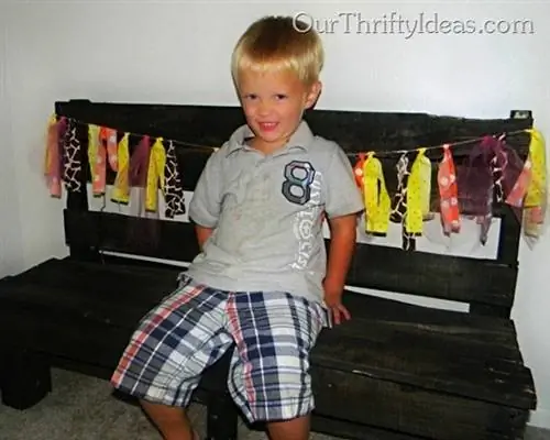 Скамейка из поддонов своими руками - готово