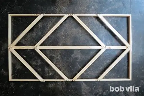 Как сделать шпалеру на стене