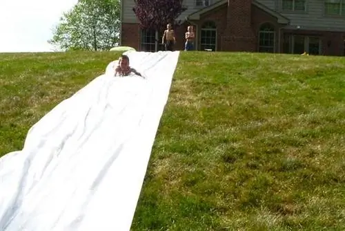 DIY Slip n Slide - Игра