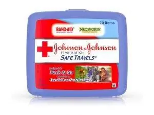 Лучший вариант аптечки: аптечка Johnson & Johnson Safe Travels