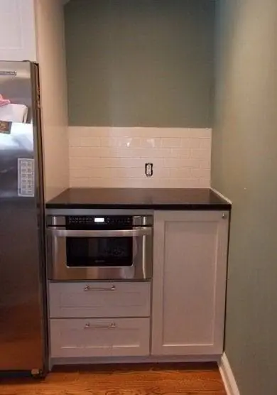 Поездка на ремонт: установка полок с Russet St. Reno