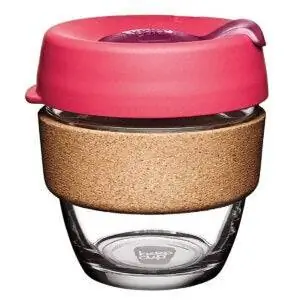 Лучшие варианты кружек для путешествий: KeepCup Brew Cork, многоразовая стеклянная чашка