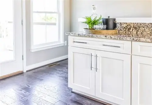 Стандартная высота столешницы для кухни Renos