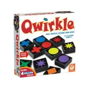 Лучший вариант семейной настольной игры: настольная игра MindWare Qwirkle