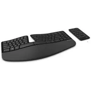 Лучший вариант эргономичной клавиатуры: Microsoft Sculpt Ergonomic Keyboard